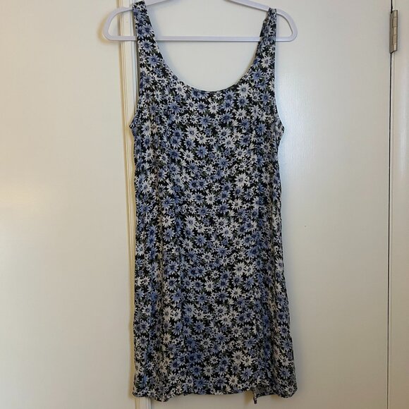 American Eagle Outfitters Dresses & Skirts - American Eagle Black Floral Print Sundress